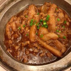 咸鱼吃瓜视频,揭秘网络短视频背后的趣味与争议