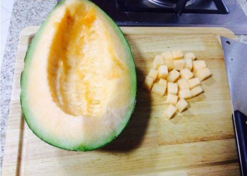 吃哈密瓜咳嗽咋办,哈密瓜引发咳嗽怎么办？应对策略大揭秘