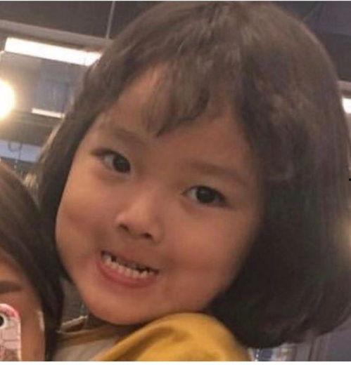 吃瓜女人的视频,短视频背后的娱乐现象与社交影响力