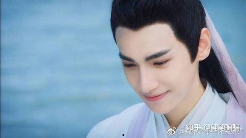 罗云熙吃瓜图片,瓜王降临！