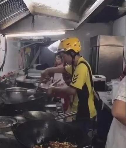 吃瓜了吗外卖小哥,揭秘外卖行业的酸甜苦辣